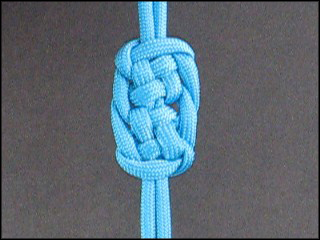 Double Plafond Knot